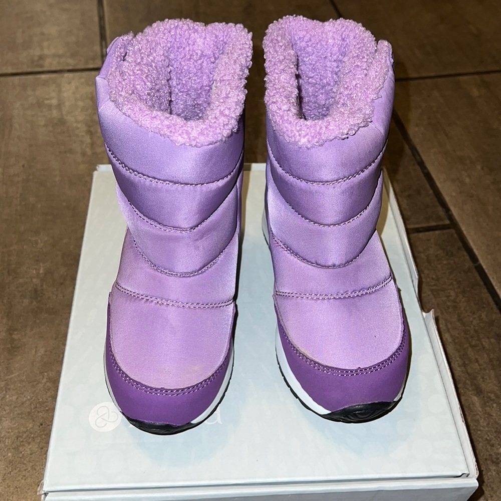 Kid snow boots